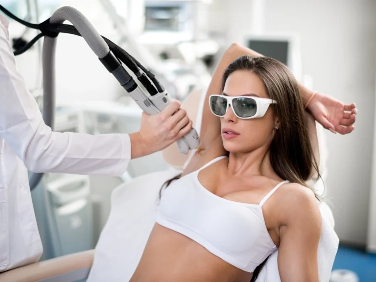 depilacao-a-laser-na-axila-axilas-1671805399236_v2_4x3